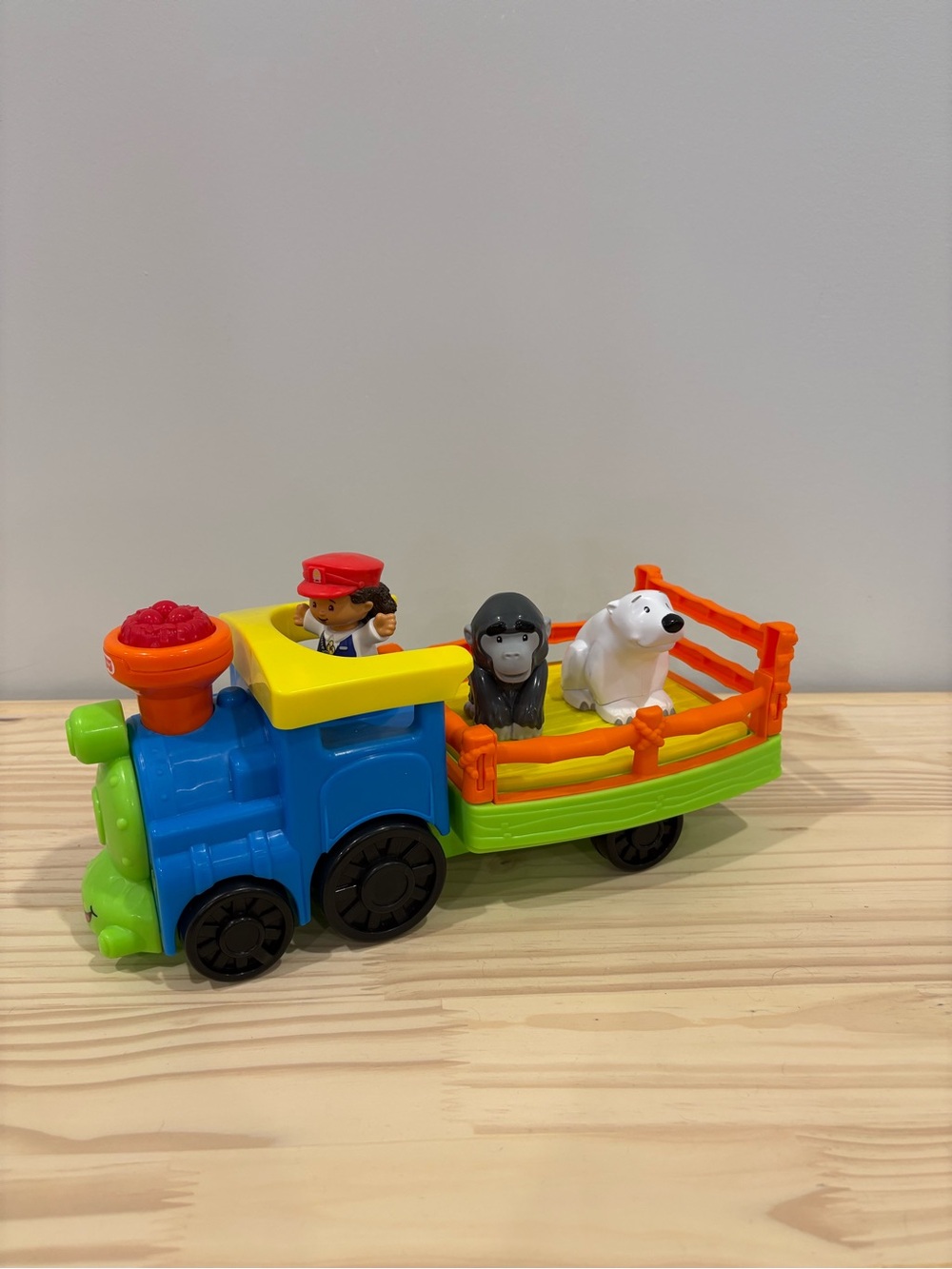 Little people zoo train